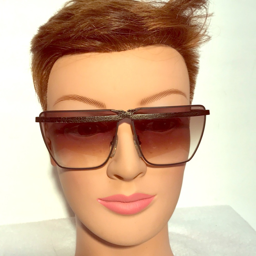 VINTAGE LAURA BIAGOTTI SUNGLASSES ITALY